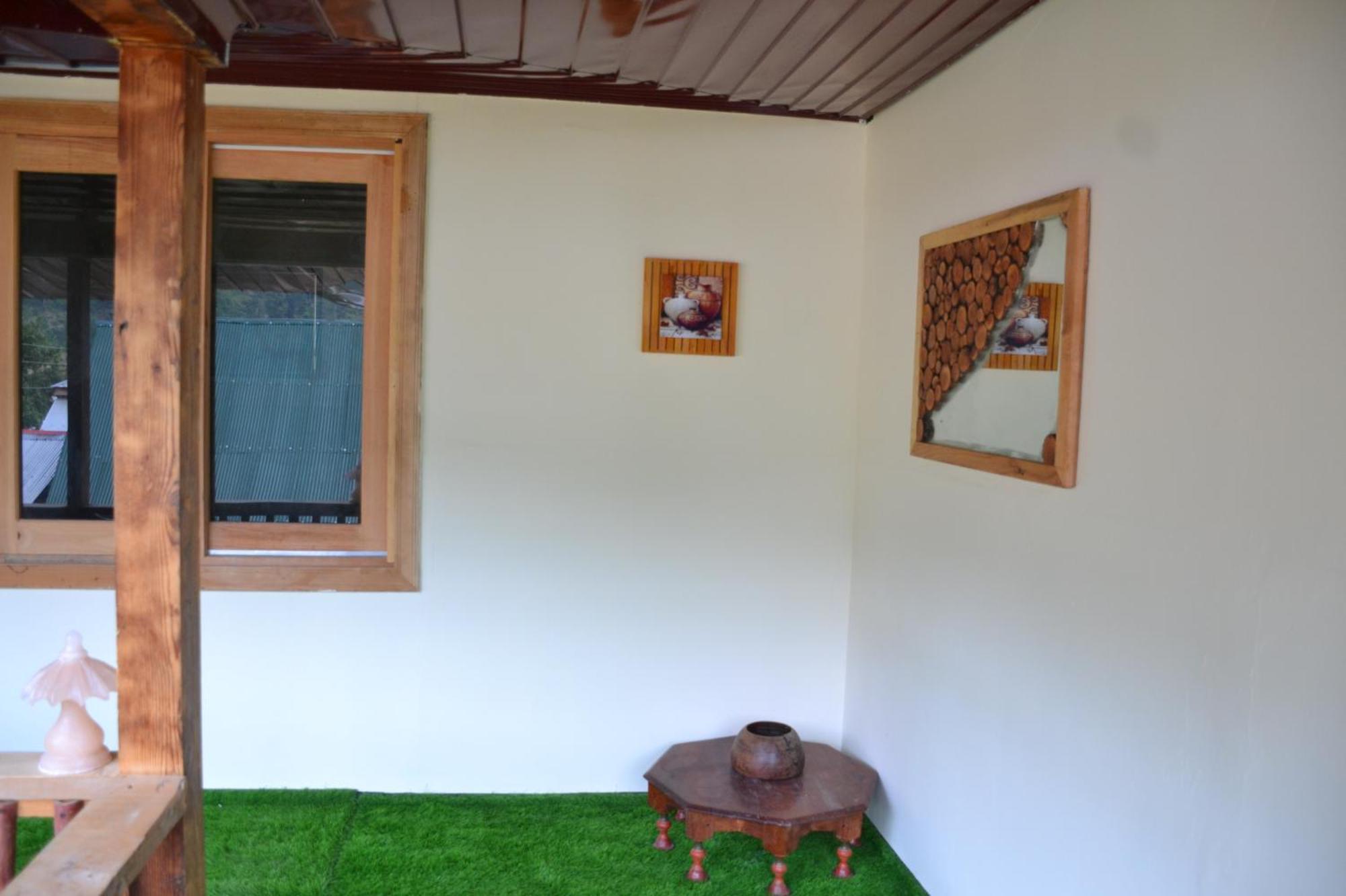 West End Lodges Neelum Exterior foto