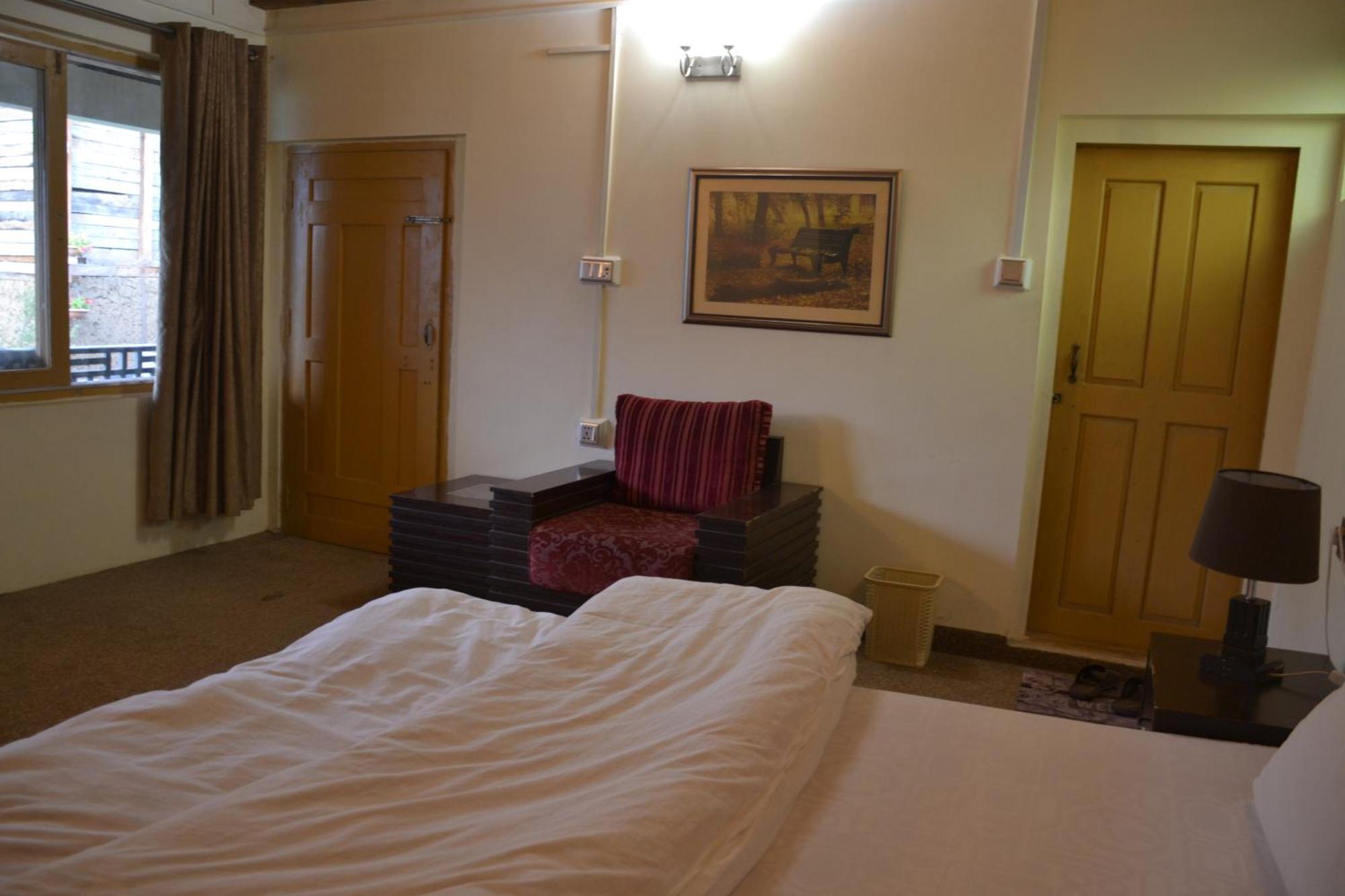 West End Lodges Neelum Exterior foto