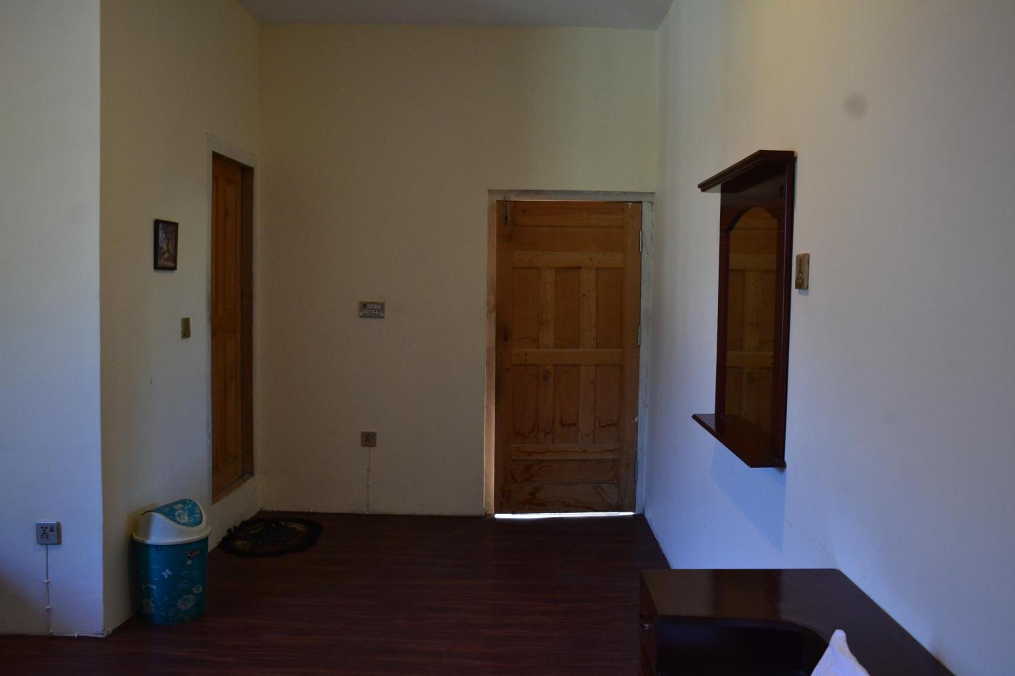 West End Lodges Neelum Exterior foto