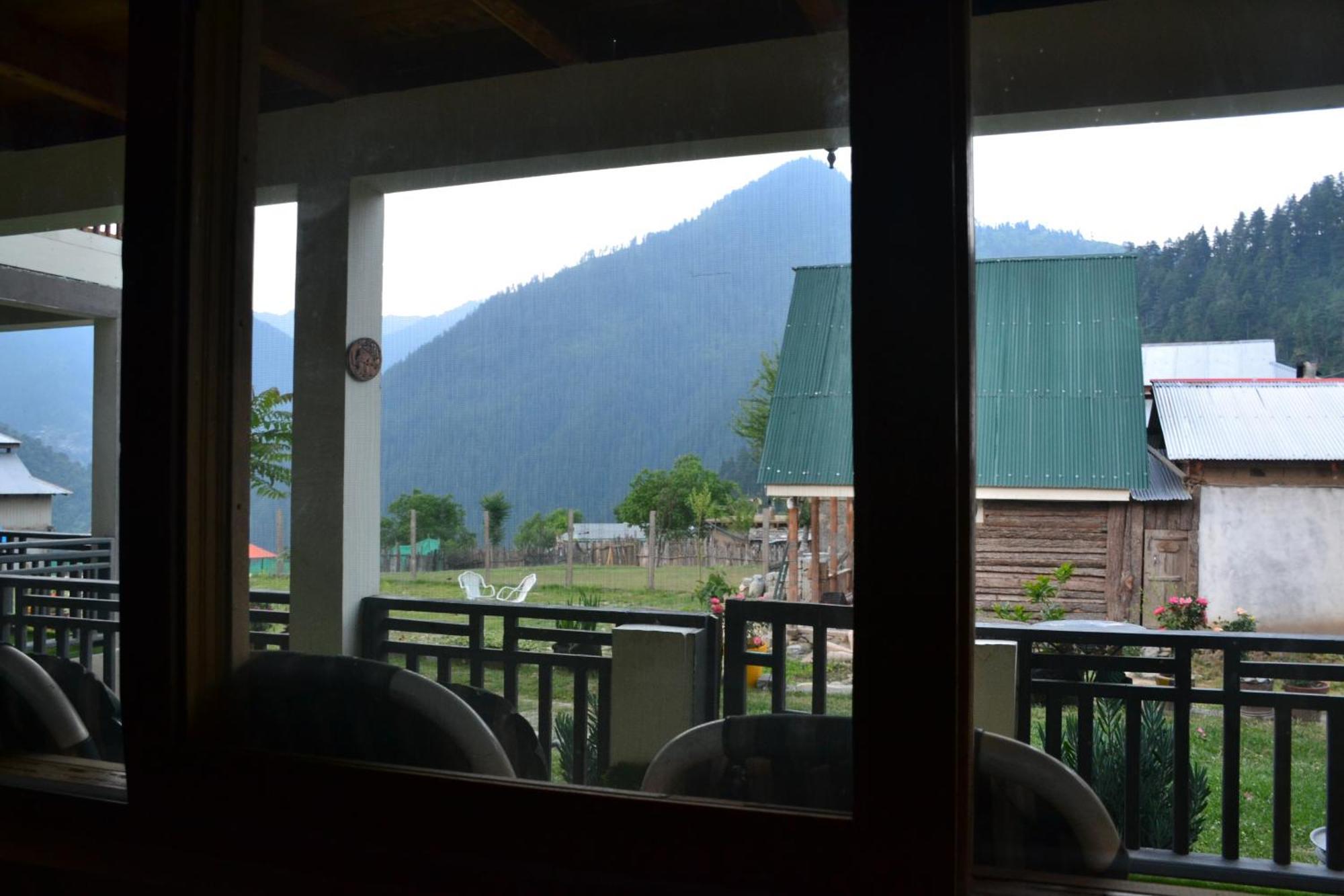 West End Lodges Neelum Exterior foto